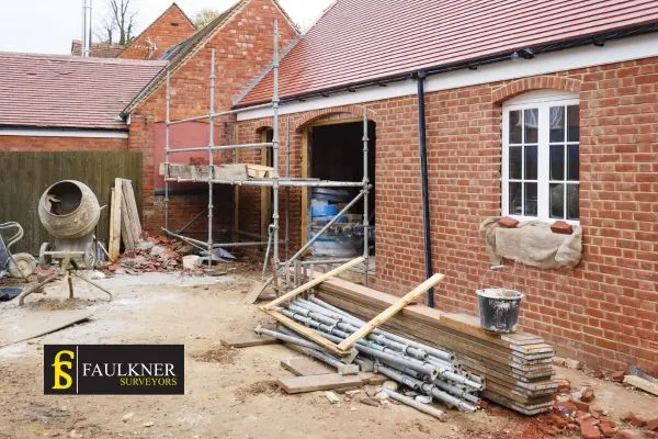 What is the minimum distance between 2 houses? 2 Distance Between Two Houses : Party Wall Surveyors Watford